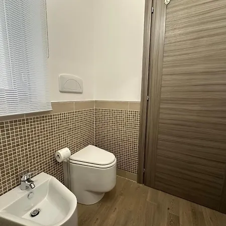 Elegante Bilocale Eur Laurentina Апартаменты *