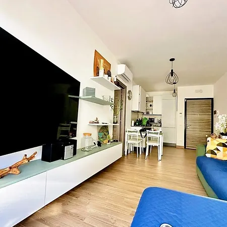 Elegante Bilocale Eur Laurentina Апартаменты