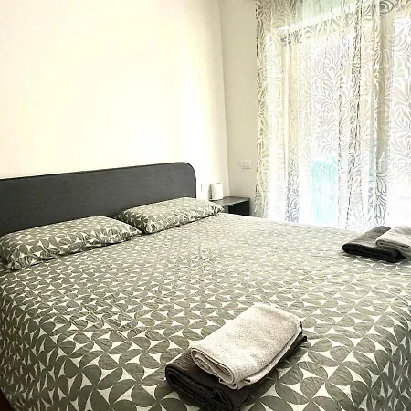 Elegante Bilocale Eur Laurentina Апартаменты Рим